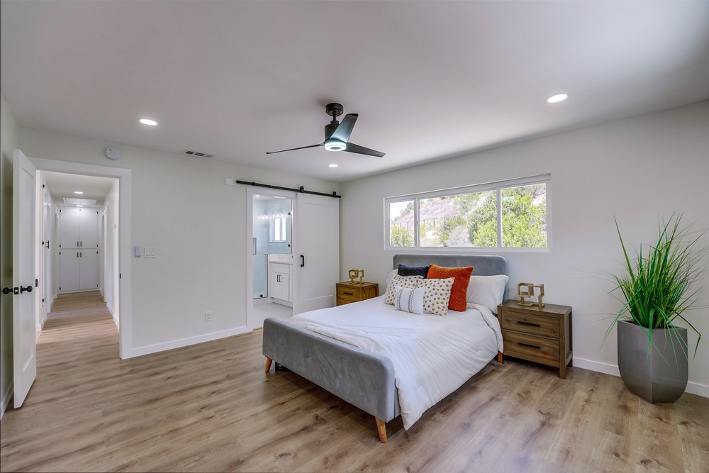 Virtual tour photo 35 of 64 for 7211 Hamlet Ave