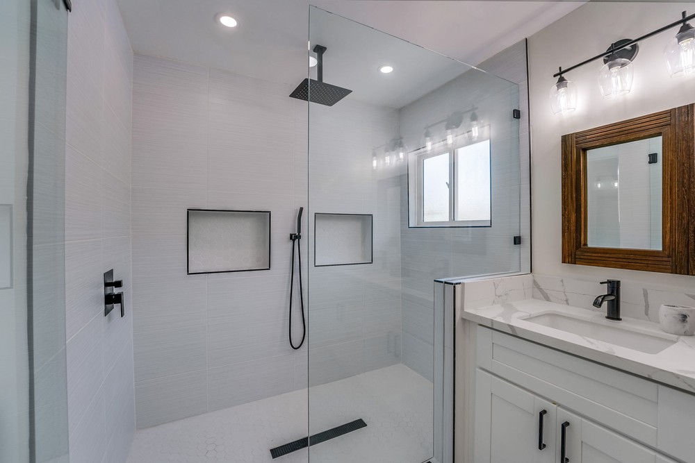 Virtual tour photo 38 of 64 for 7211 Hamlet Ave