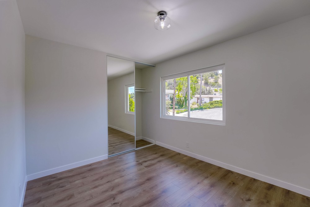 Virtual tour photo 41 of 64 for 7211 Hamlet Ave