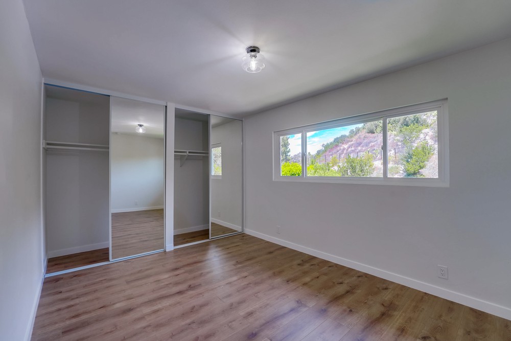 Virtual tour photo 47 of 64 for 7211 Hamlet Ave