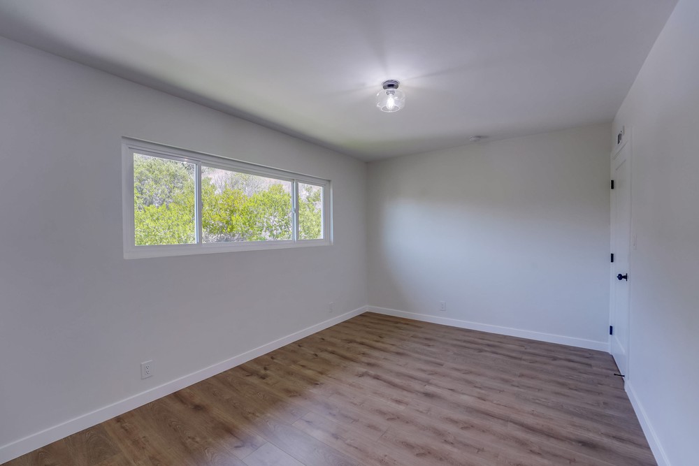 Virtual tour photo 48 of 64 for 7211 Hamlet Ave