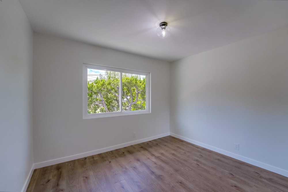 Virtual tour photo 50 of 64 for 7211 Hamlet Ave