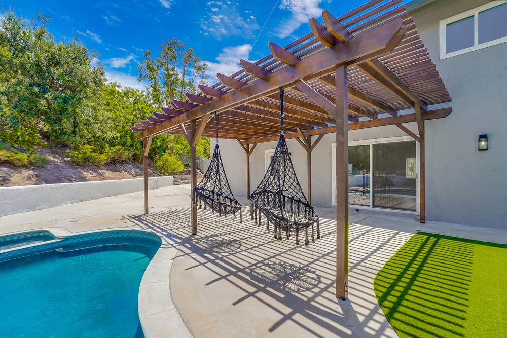 Virtual tour photo 63 of 64 for 7211 Hamlet Ave