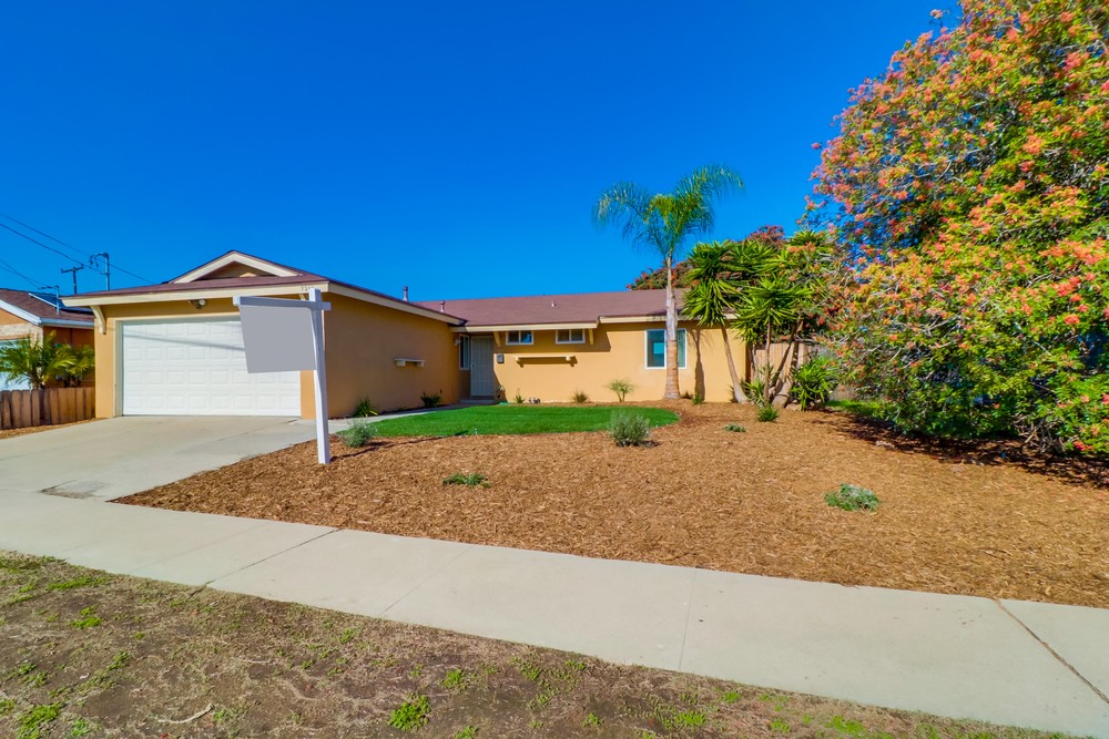 Virtual tour photo 1 of 43 for 7212 Big Oak St
