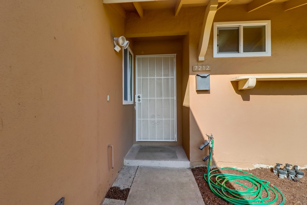Virtual tour photo 8 of 43 for 7212 Big Oak St