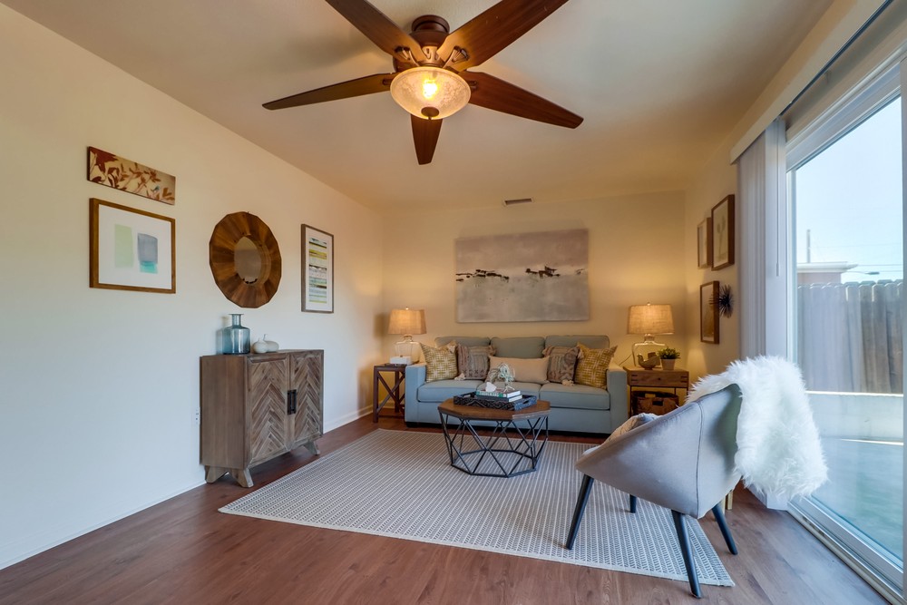 Virtual tour photo 11 of 43 for 7212 Big Oak St