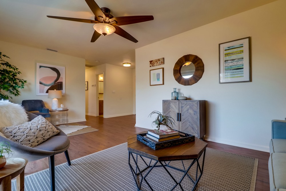 Virtual tour photo 14 of 43 for 7212 Big Oak St