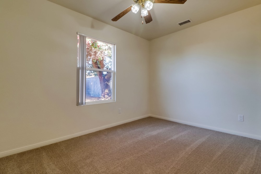 Virtual tour photo 31 of 43 for 7212 Big Oak St