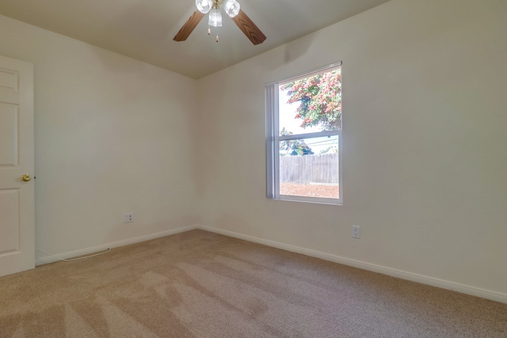 Virtual tour photo 32 of 43 for 7212 Big Oak St