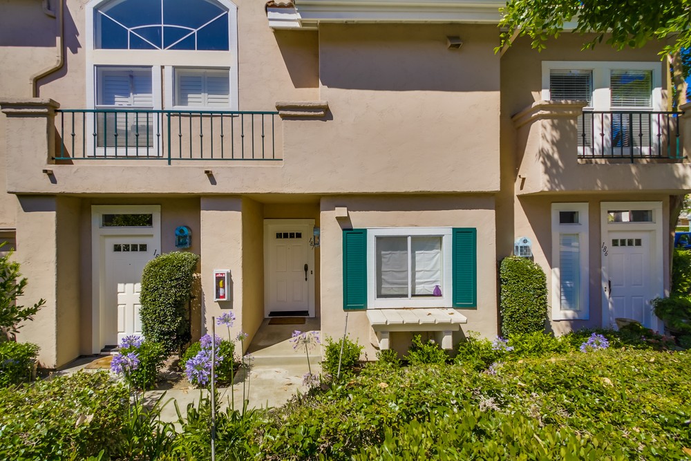 Virtual tour photo 4 of 34 for 7214 Shoreline Dr #187