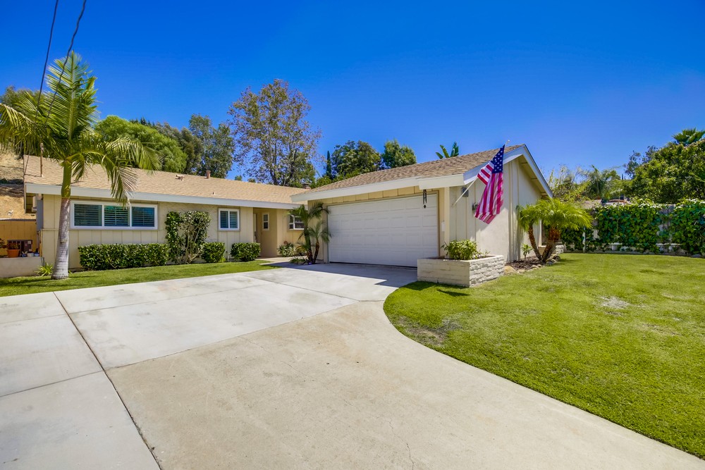 Virtual tour photo 1 of 52 for 7215 Wembley St
