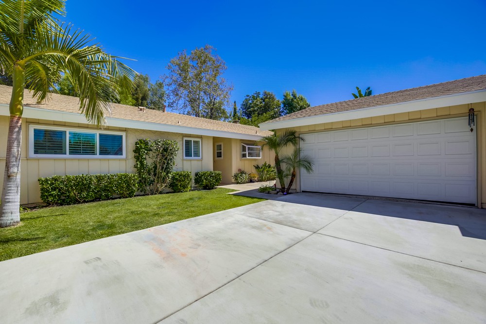 Virtual tour photo 3 of 52 for 7215 Wembley St