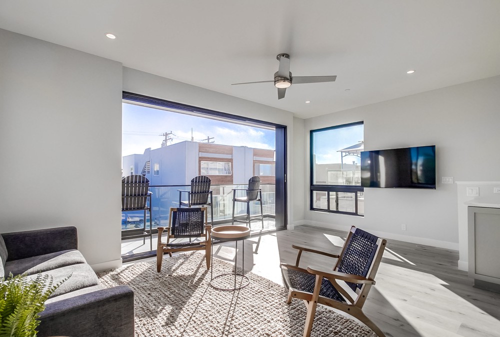 Virtual tour photo 22 of 86 for 722 Island Ct