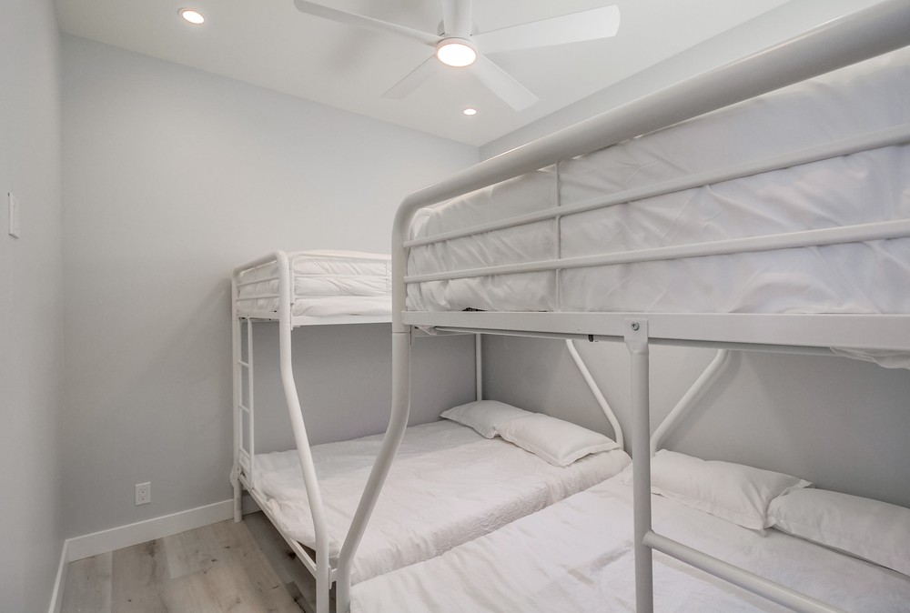 Virtual tour photo 73 of 86 for 722 Island Ct