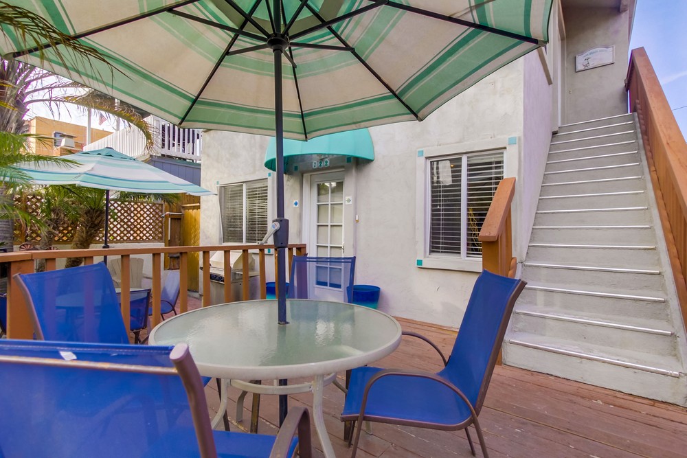 Virtual tour photo 6 of 71 for 722 Jersey Ct