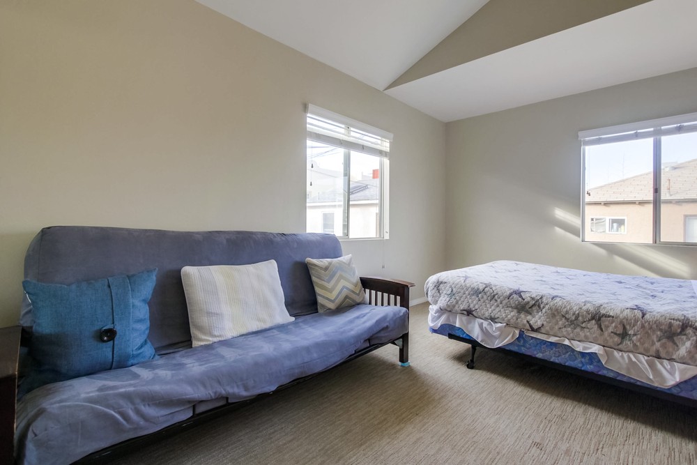 Virtual tour photo 46 of 71 for 722 Jersey Ct