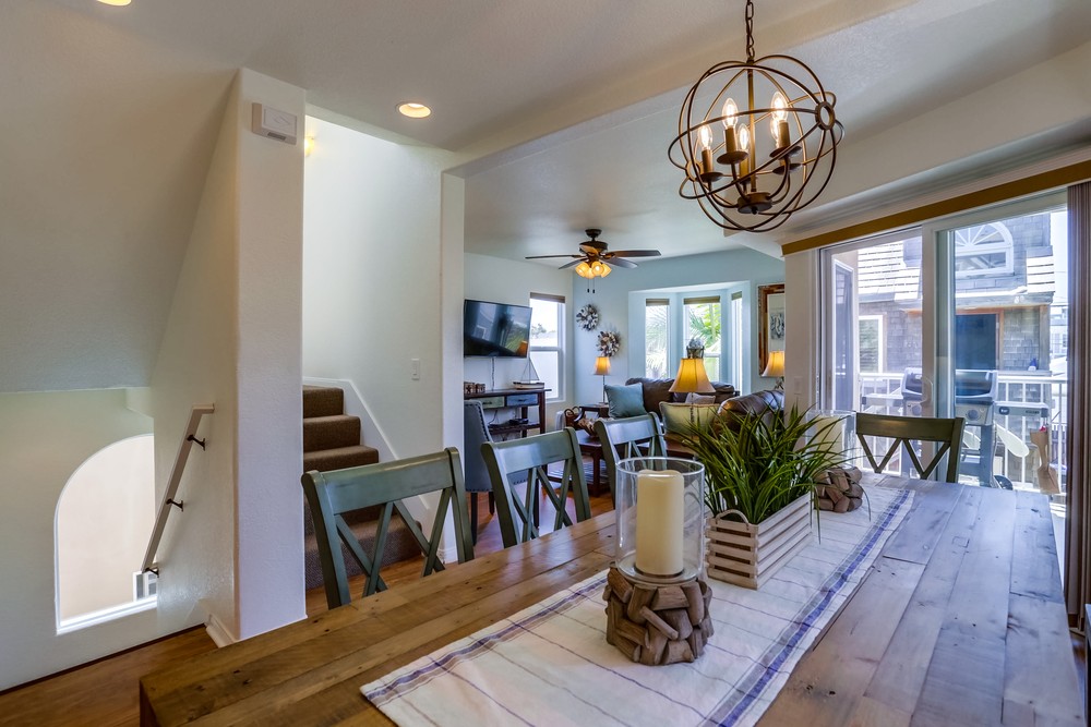Virtual tour photo 11 of 40 for 722 Portsmouth Ct
