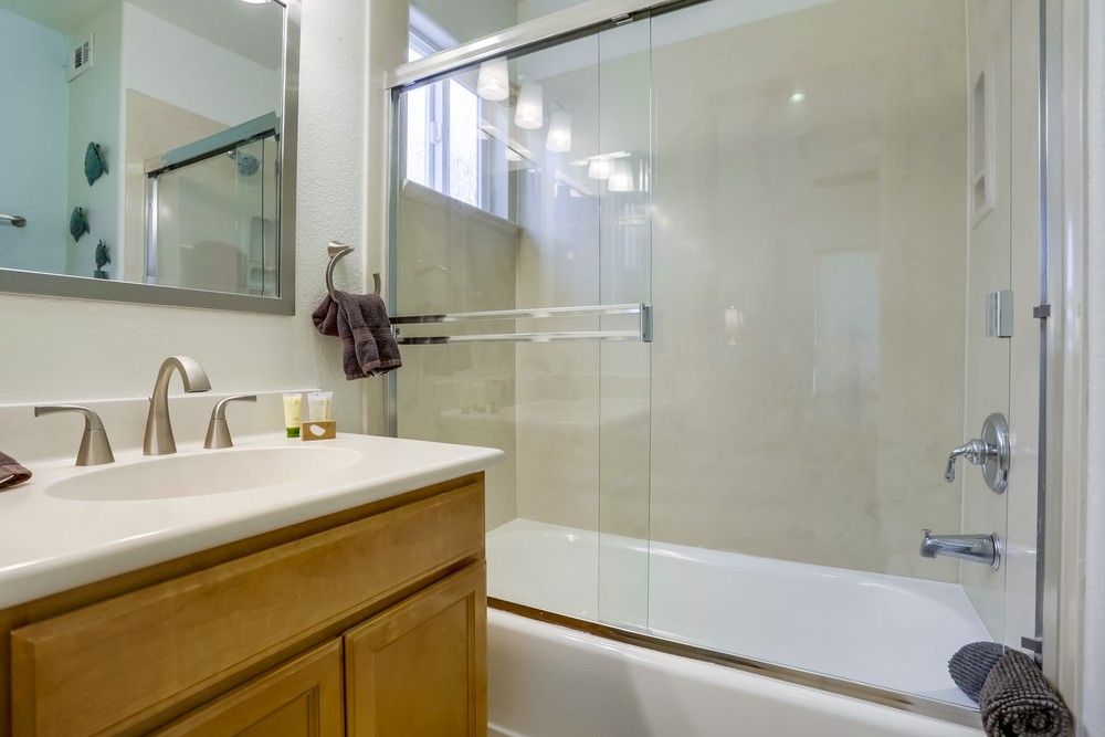 Virtual tour photo 24 of 40 for 722 Portsmouth Ct