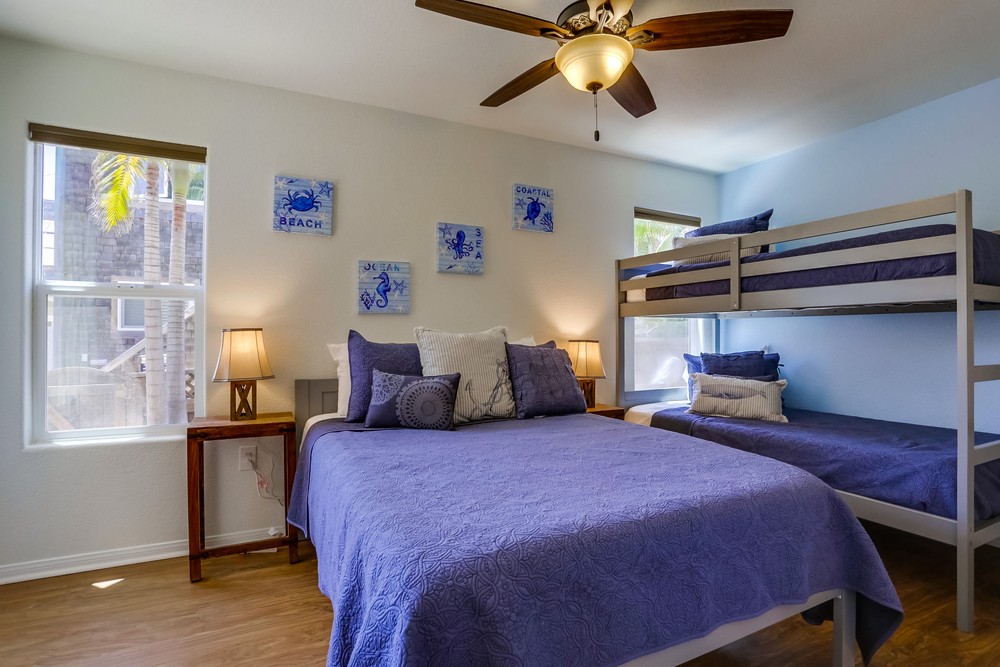 Virtual tour photo 25 of 40 for 722 Portsmouth Ct