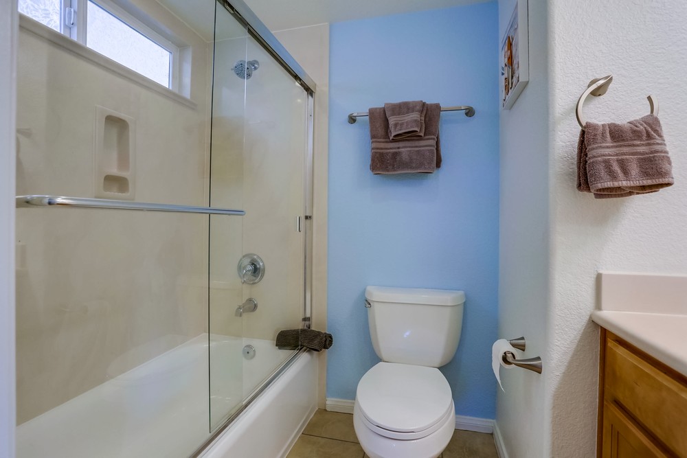Virtual tour photo 27 of 40 for 722 Portsmouth Ct