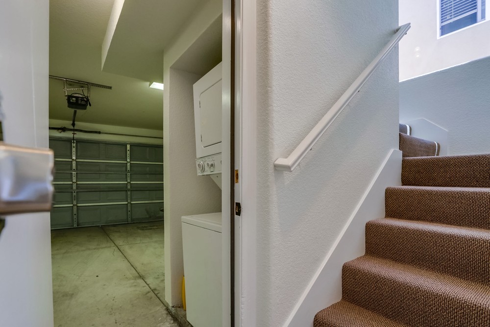 Virtual tour photo 39 of 40 for 722 Portsmouth Ct