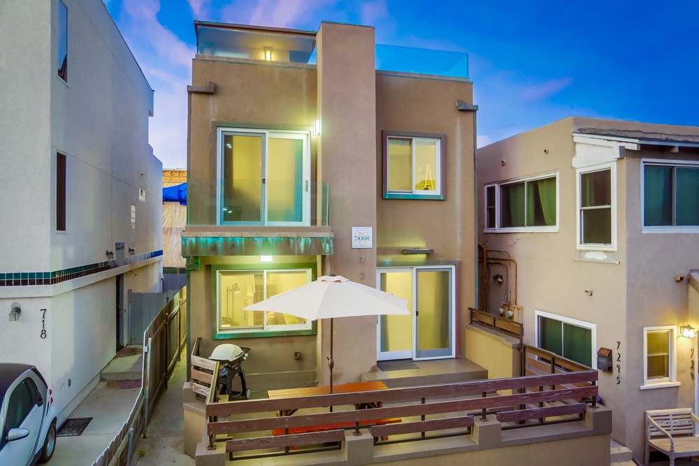 Virtual tour photo 1 of 63 for 722 Sunset Ct