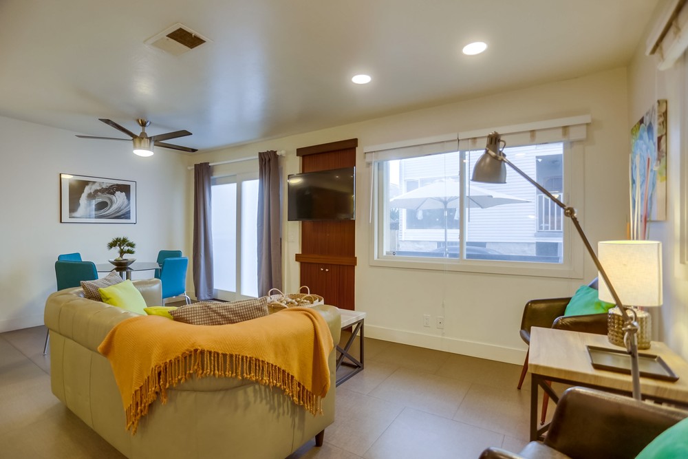 Virtual tour photo 8 of 63 for 722 Sunset Ct
