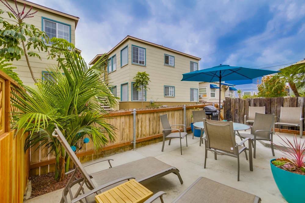 Virtual tour photo 7 of 32 for 722 Whiting Court