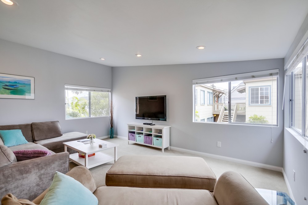 Virtual tour photo 11 of 32 for 722 Whiting Court