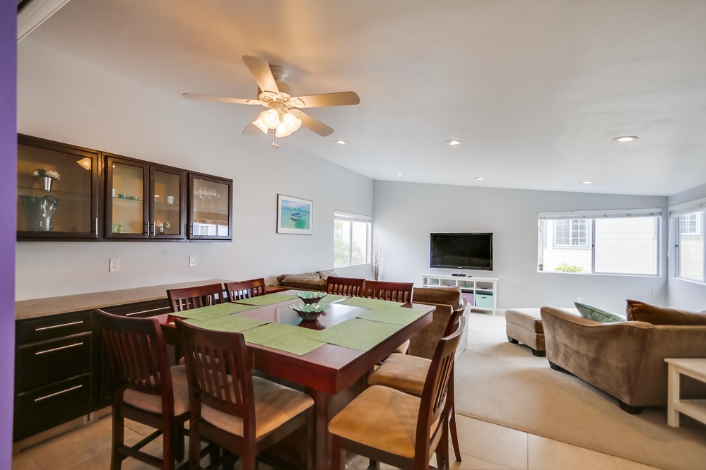 Virtual tour photo 18 of 32 for 722 Whiting Court