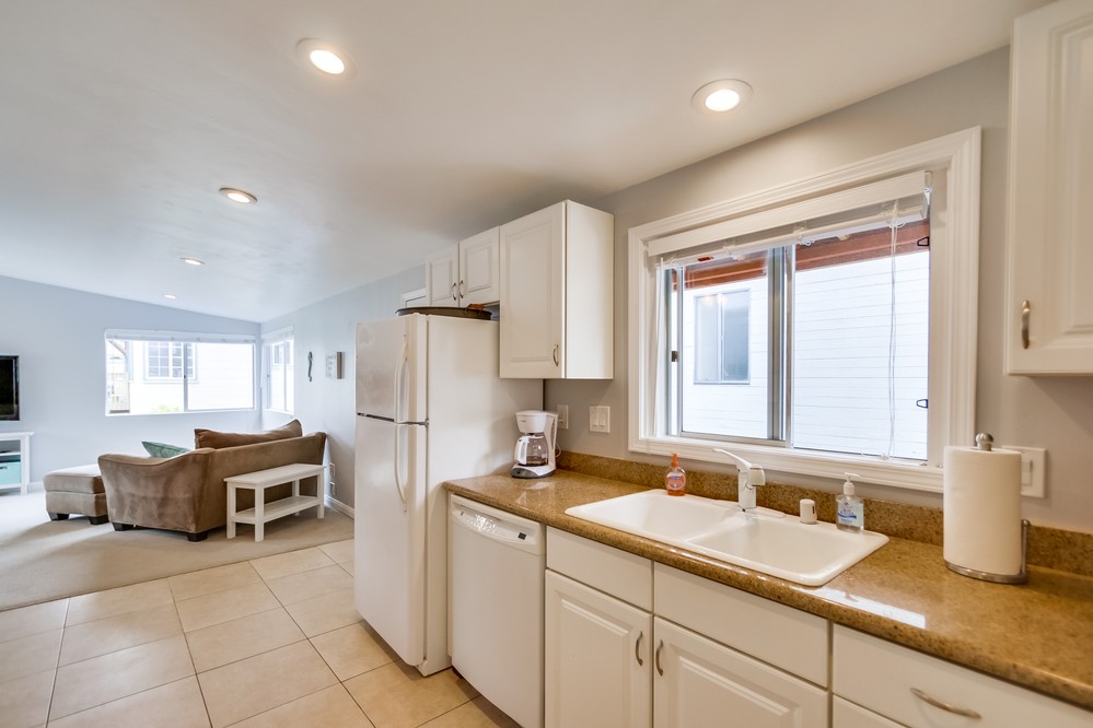Virtual tour photo 21 of 32 for 722 Whiting Court
