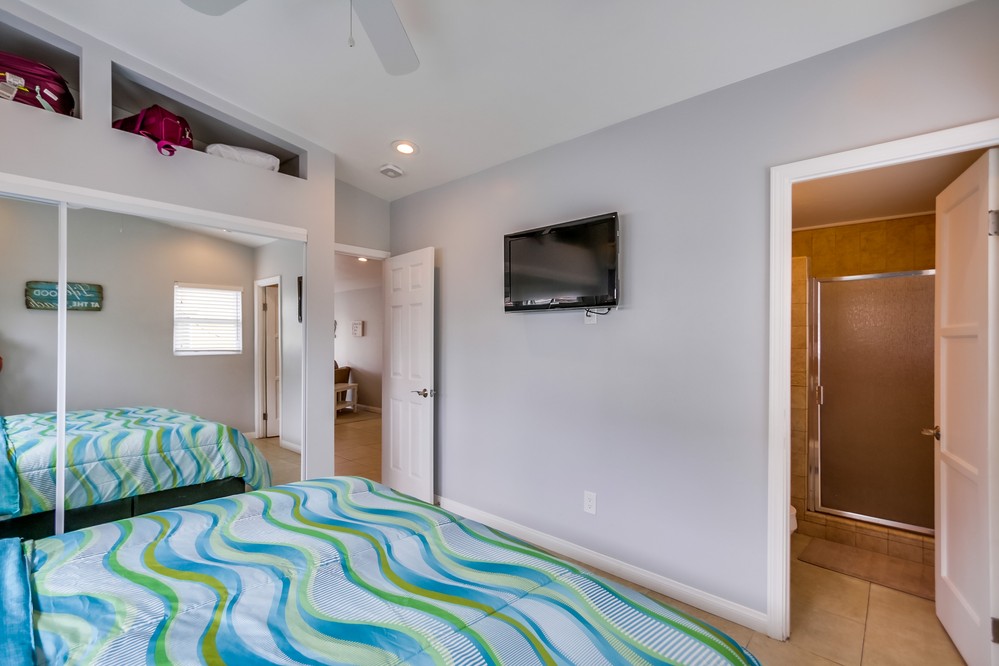 Virtual tour photo 24 of 32 for 722 Whiting Court