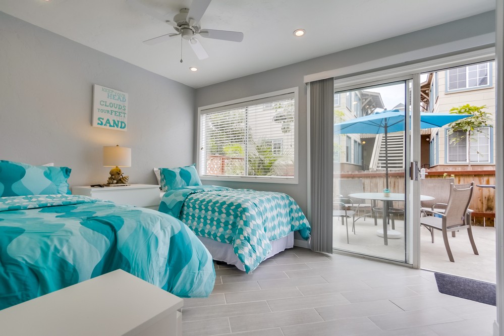 Virtual tour photo 27 of 32 for 722 Whiting Court