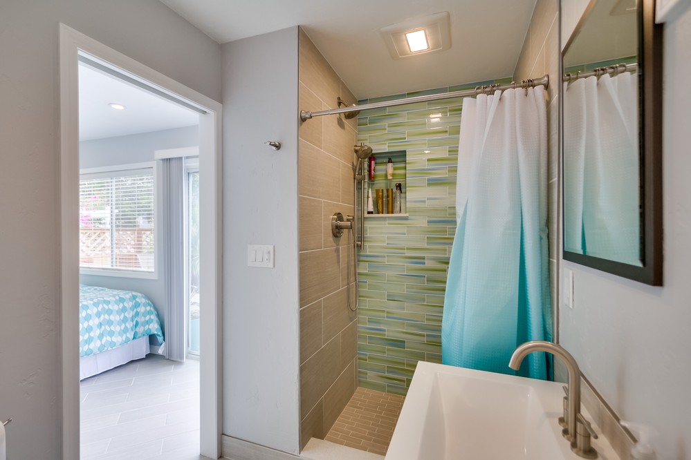 Virtual tour photo 29 of 32 for 722 Whiting Court