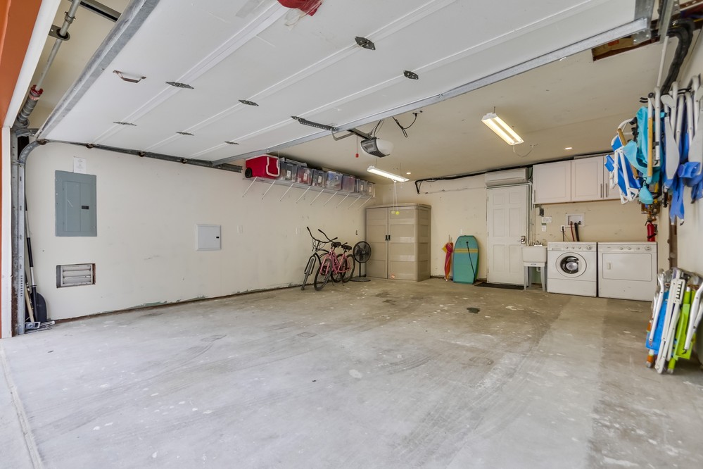 Virtual tour photo 30 of 32 for 722 Whiting Court
