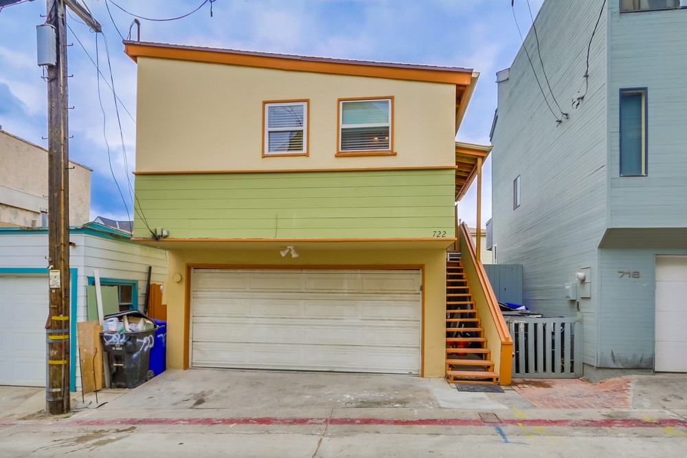 Virtual tour photo 32 of 32 for 722 Whiting Court