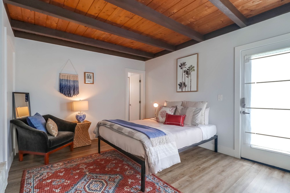 Virtual tour photo 9 of 30 for 722 Wilbur Ave