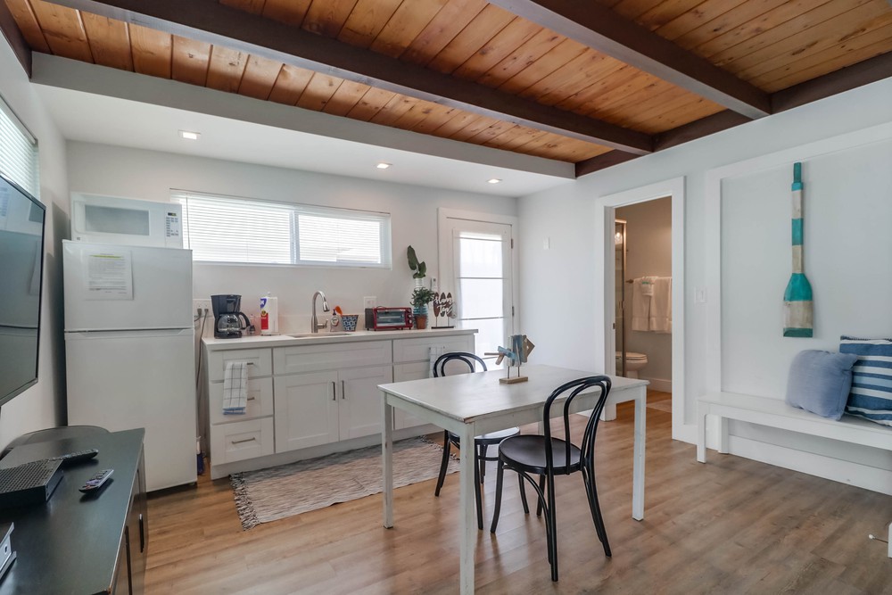 Virtual tour photo 23 of 30 for 722 Wilbur Ave