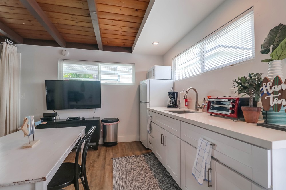Virtual tour photo 26 of 30 for 722 Wilbur Ave