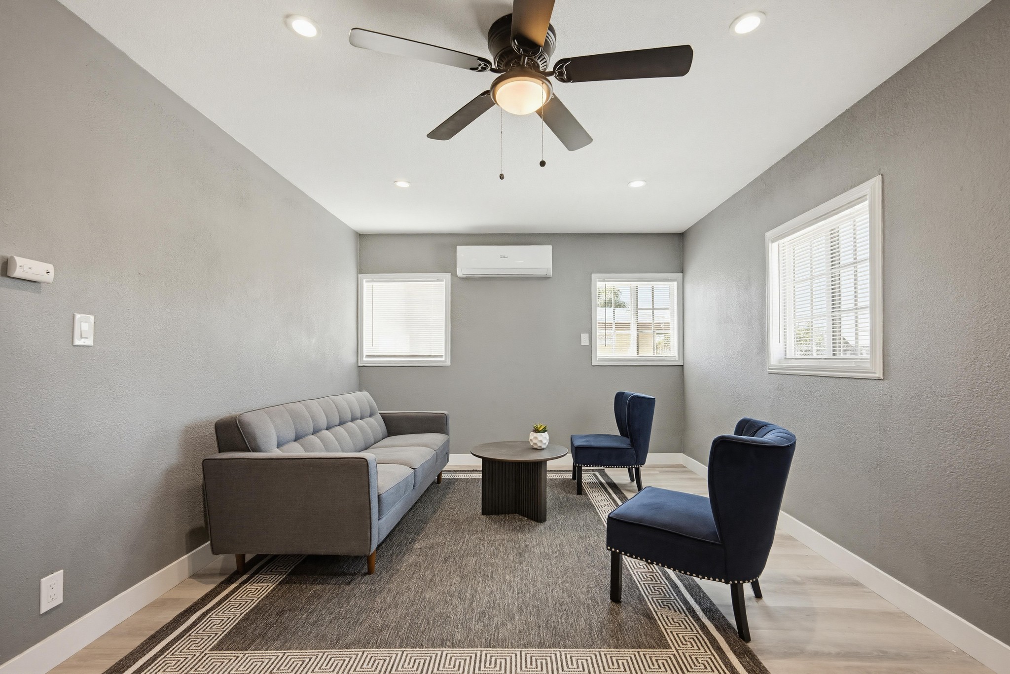 Virtual tour photo 8 of 29 for 7221 Garden Dr