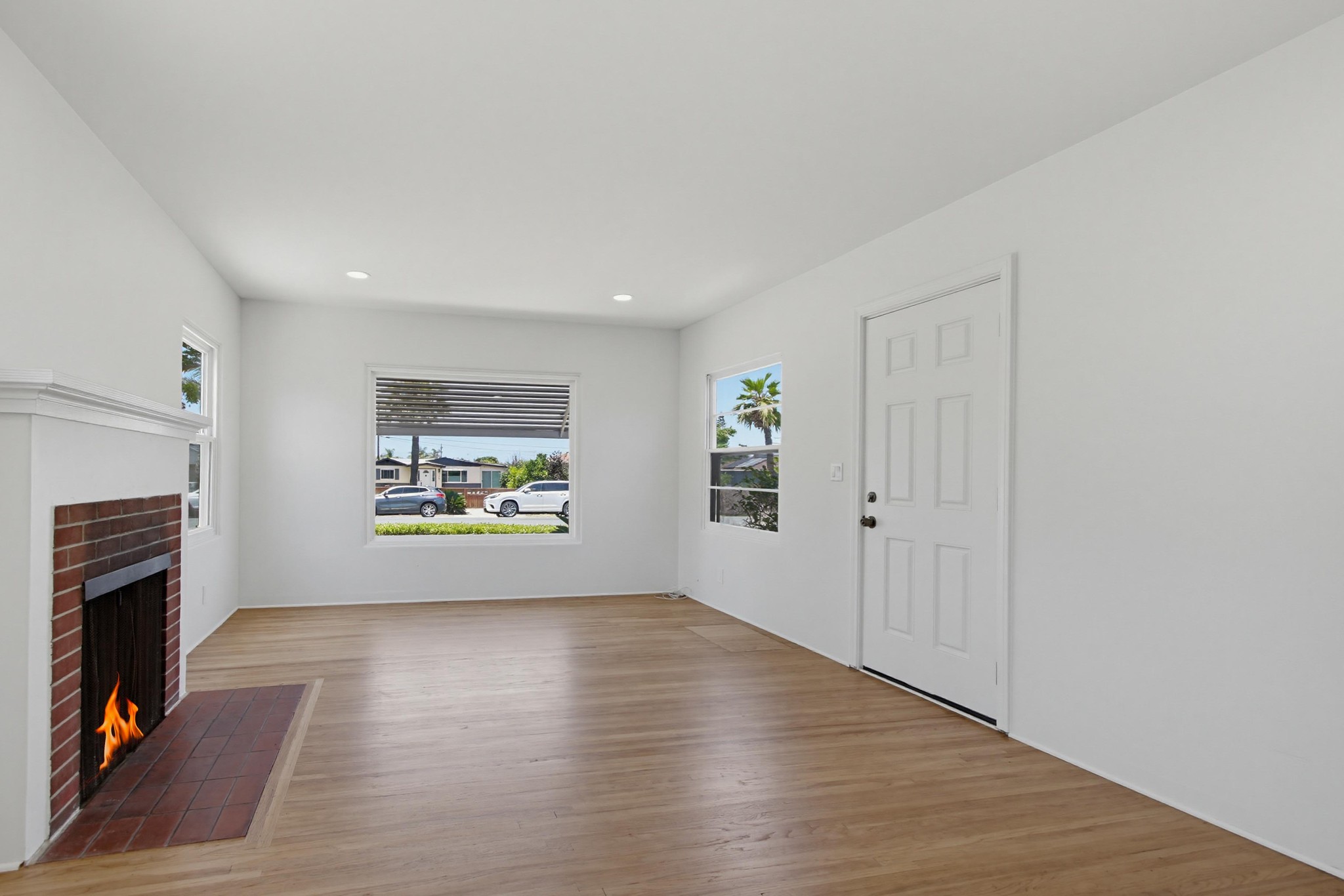 Virtual tour photo 14 of 44 for 723 Alpine Ave