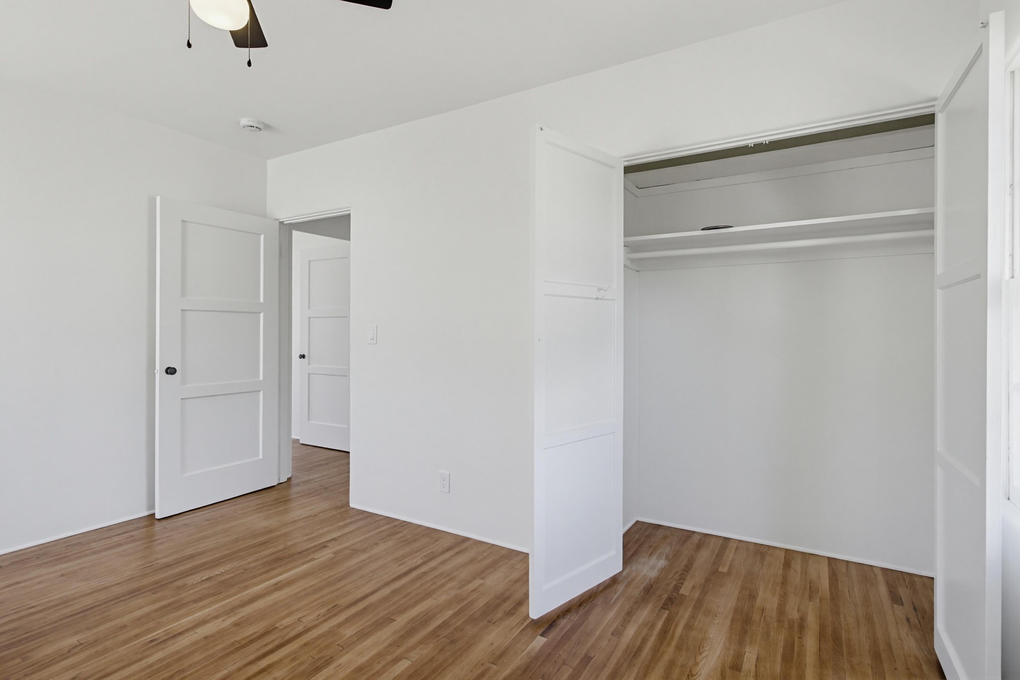 Virtual tour photo 33 of 44 for 723 Alpine Ave
