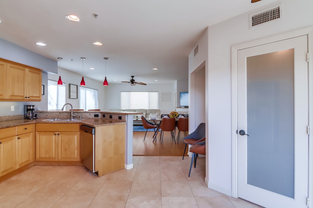 Virtual tour photo 21 of 52 for Diamond by the Beach