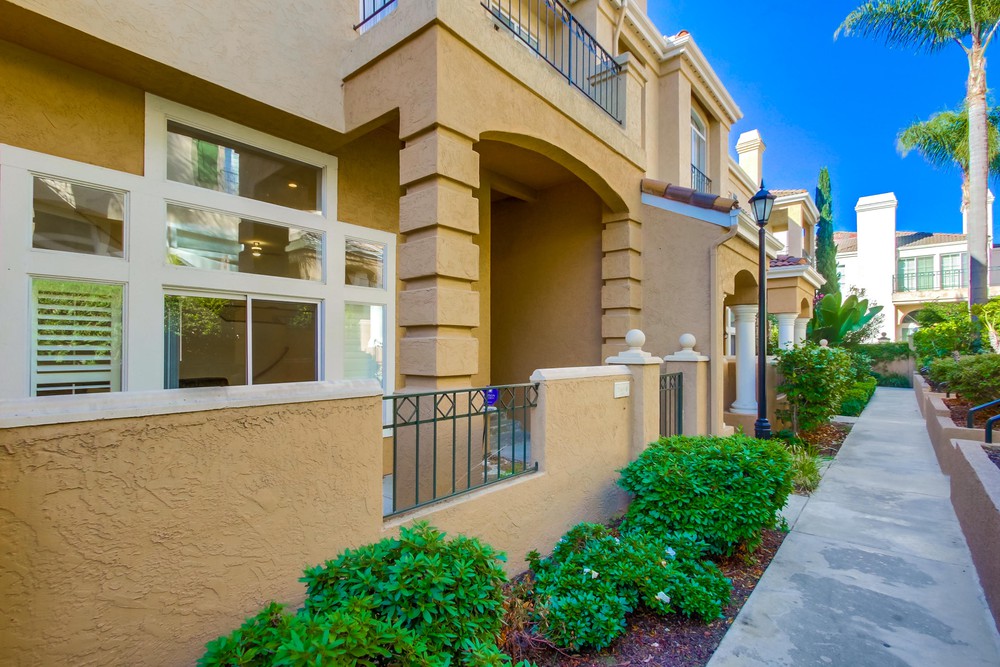 Virtual tour photo 3 of 41 for 7240 Calabria Ct