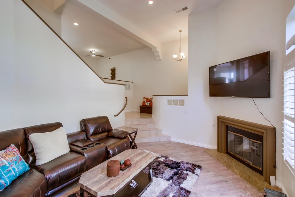 Virtual tour photo 10 of 41 for 7240 Calabria Ct