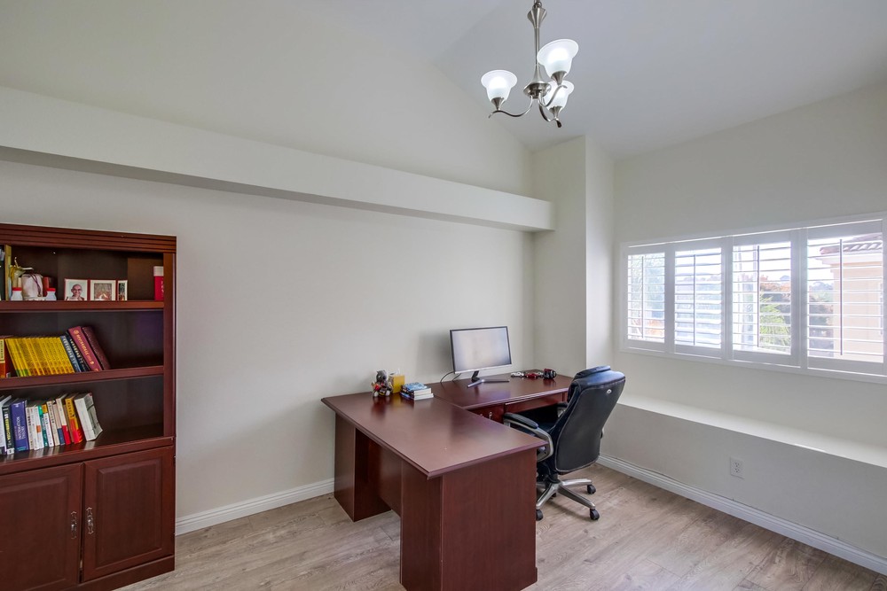 Virtual tour photo 33 of 41 for 7240 Calabria Ct