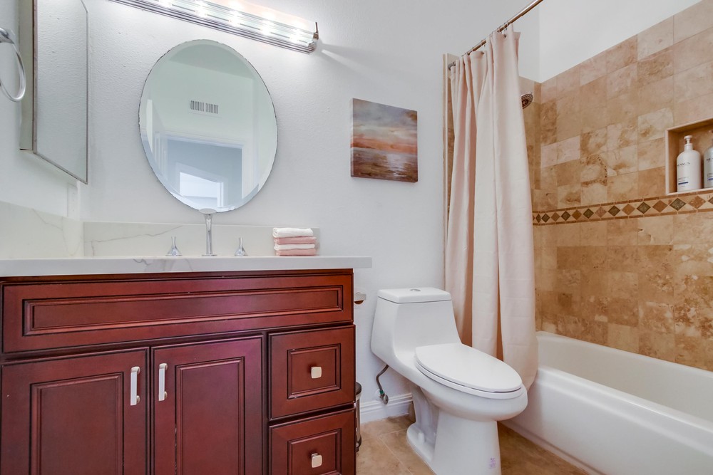 Virtual tour photo 37 of 41 for 7240 Calabria Ct