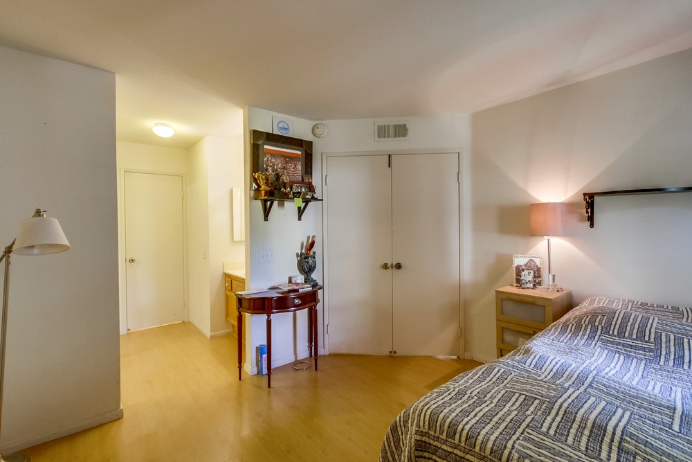 Virtual tour photo 22 of 37 for 7240 Calle Cristobal #31