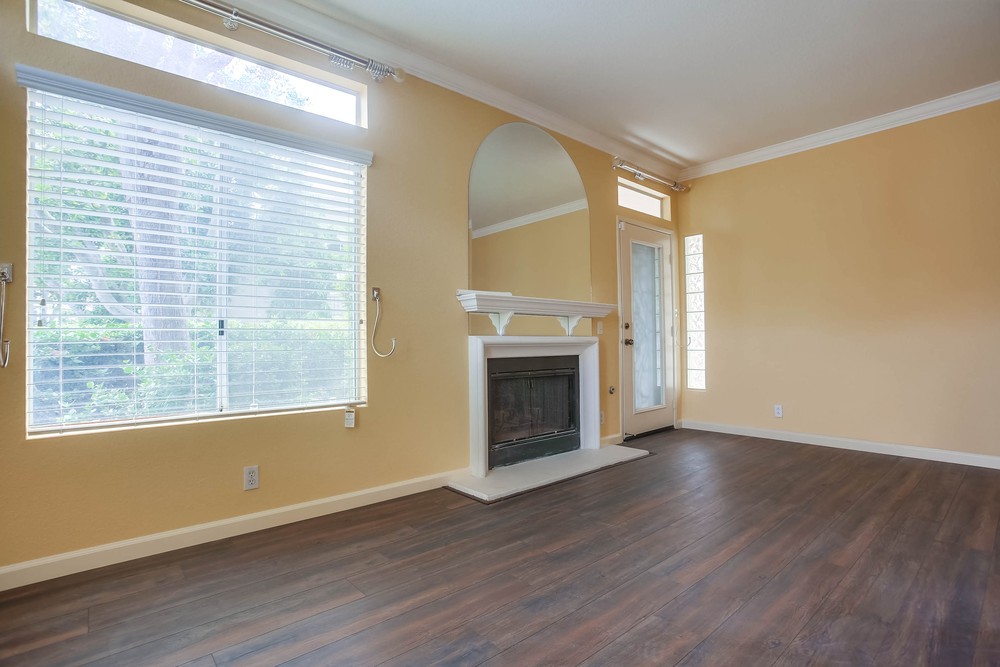 Virtual tour photo 7 of 39 for 7249 Calabria Ct