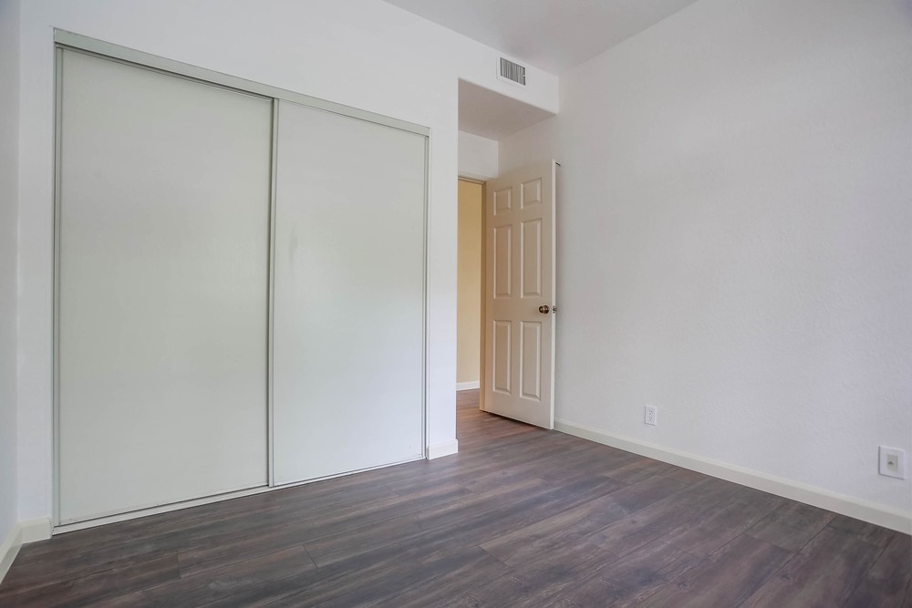 Virtual tour photo 17 of 39 for 7249 Calabria Ct